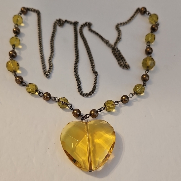 Cut Gold Crystal Large Heart on Goldtone Crystal & Faux Pearl 30" Chain - Picture 1 of 6